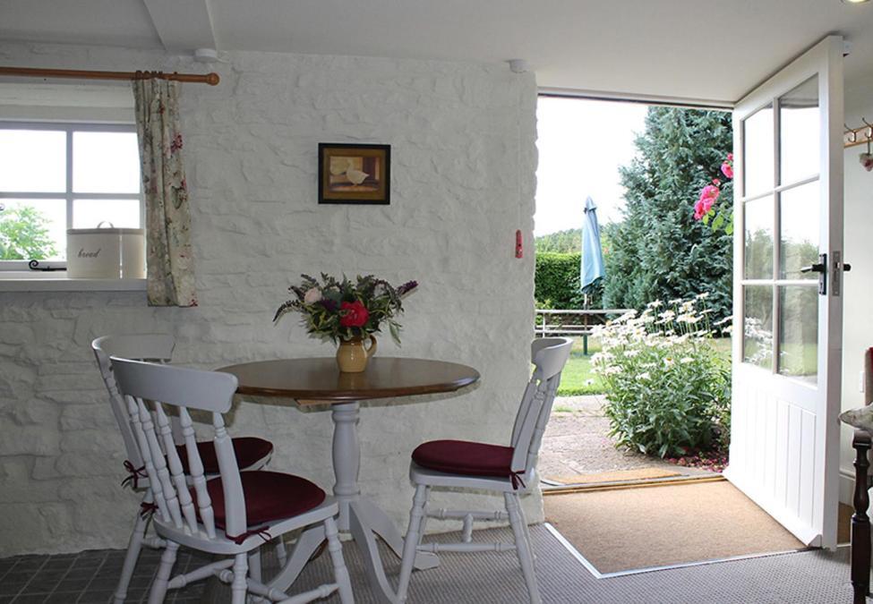 Dee'S Cottage At Brinsop ヘレフォード エクステリア 写真